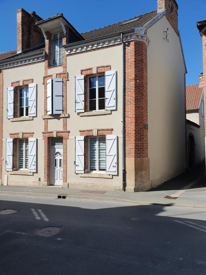 La Cour Des Marotiers Bed & Breakfast Mareuil-sur-Ay Exterior photo