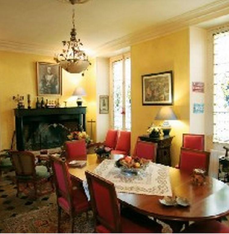 La Cour Des Marotiers Bed & Breakfast Mareuil-sur-Ay Exterior photo